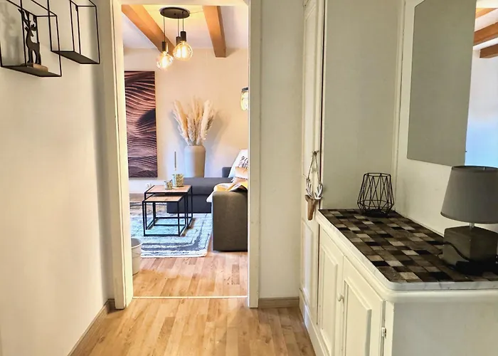 Spotlight 4you With Parking By Belle-stay