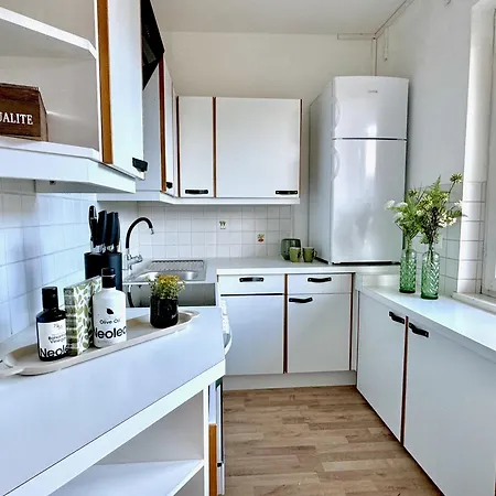 Spotlight 4you With Parking By Belle-stay Апартаменты